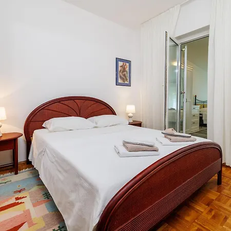 Beachfront Apartmán *